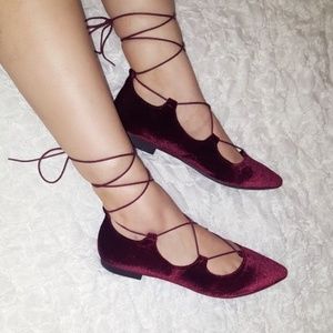 Mossimo burgandy lace up velvet flats
